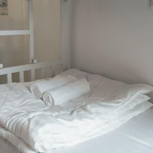 Dormitory Room Mixed